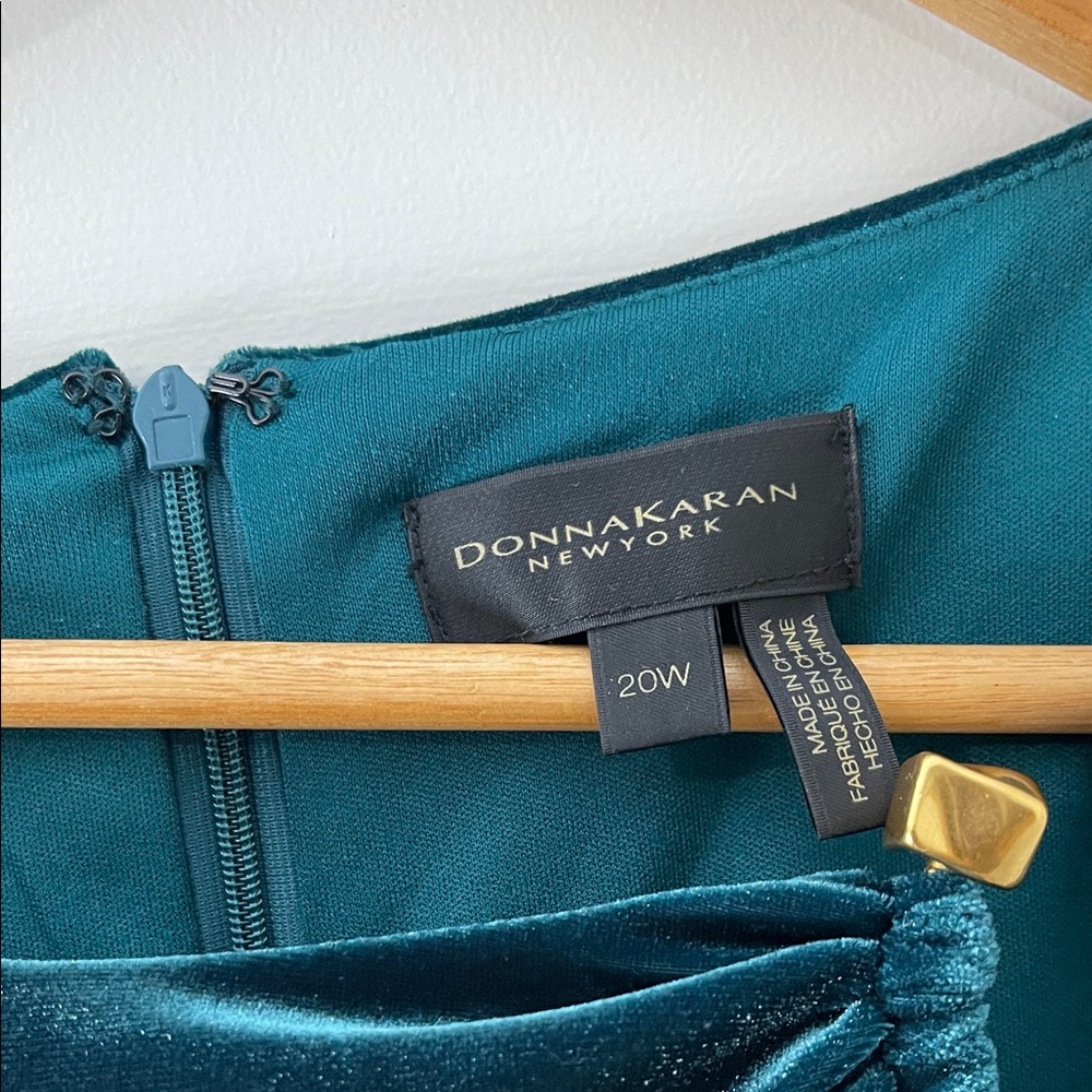 Donna Karan Green Long Sleeve Dress - Picture 3 of 10